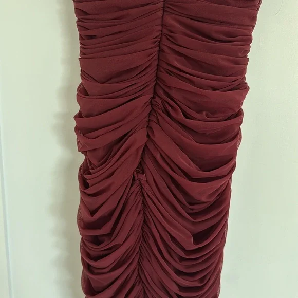 House of CB Sirene burgundy ruched bodycon midi dress SMALL Ruched Dress - Picture 9 of 12